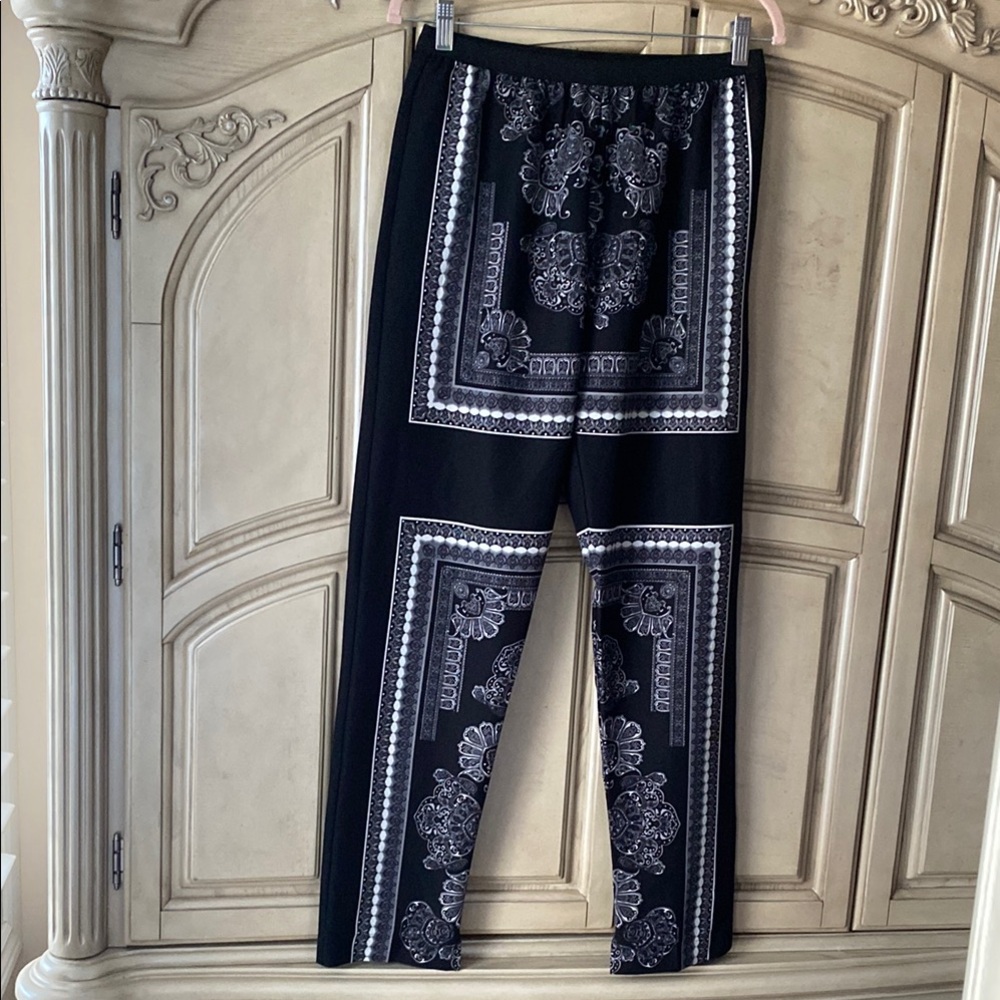 BCBGMaxAzria Black and Gray Straight Leg Pants